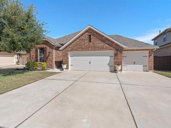 304 Miracle Rose WAY, Liberty Hill TX 78642