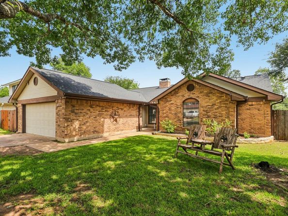 1705 Creek Bend CIR, Round Rock TX 78681