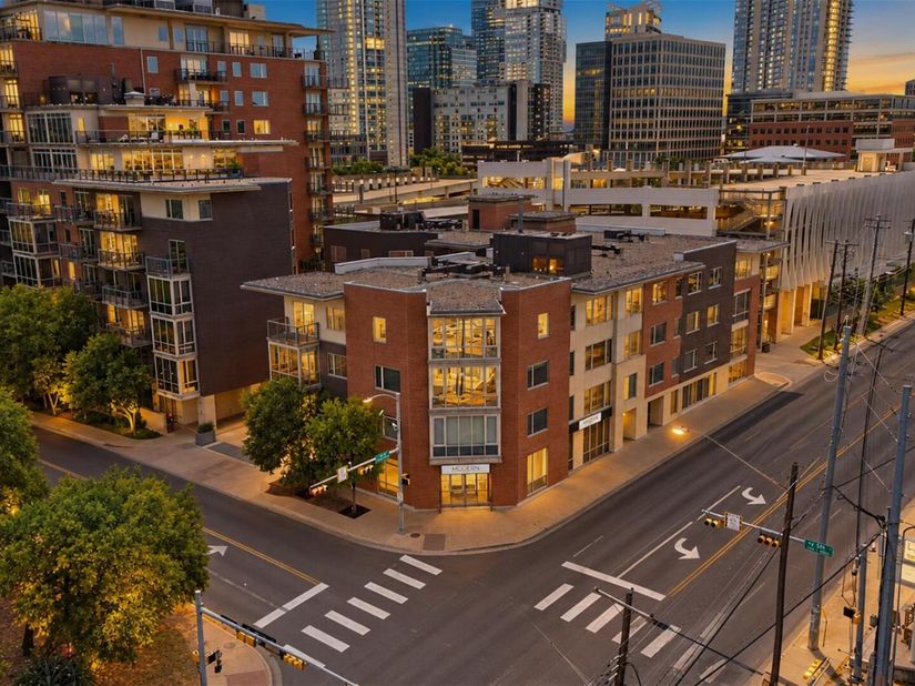 901 W 9th ST 216, Austin TX 78703
