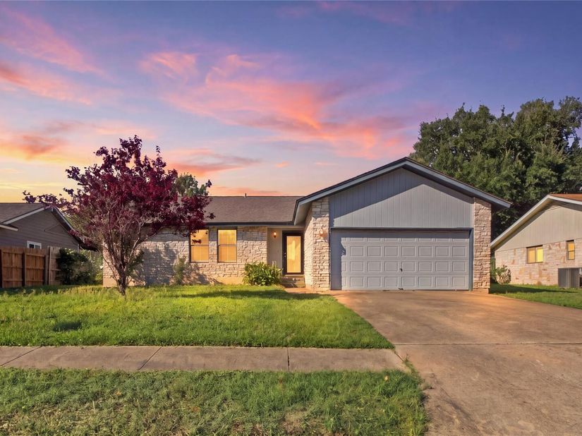 906 Spring Tree ST, Round Rock TX 78681