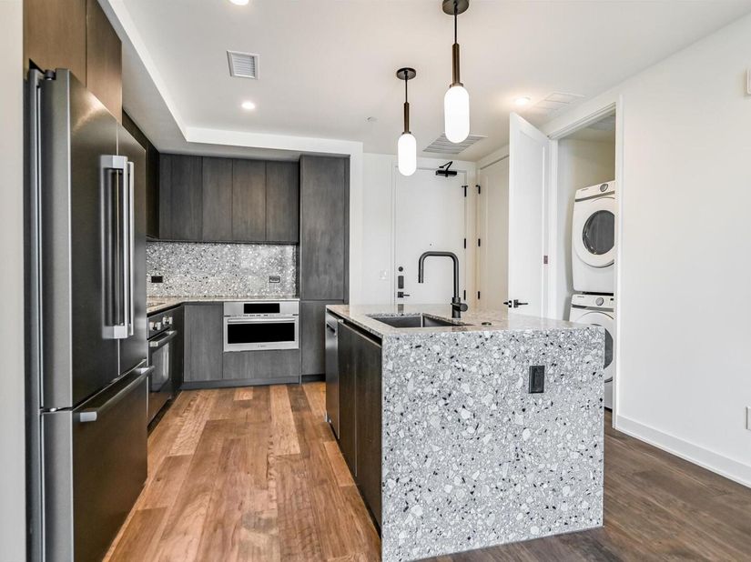 84 East Ave 1503, Austin TX 78701