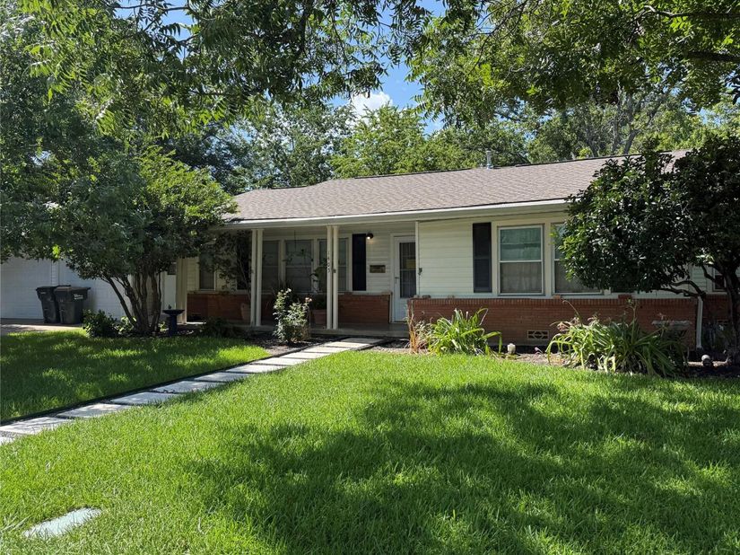 1405 E 16th ST E, Georgetown TX 78626