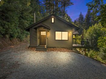 2165 Upper Scenic Dr