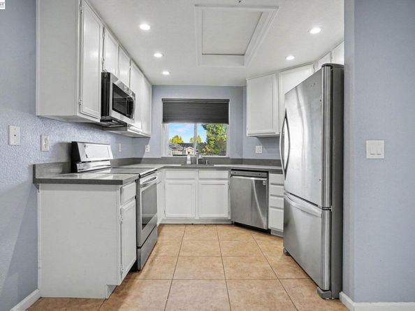 148 Anderly Ct 6, Hayward CA 94541