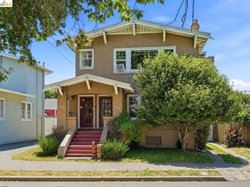 1045 Stanford Ave