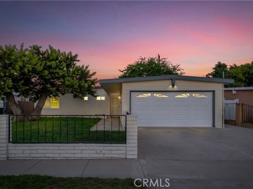 2325 S Shelton, Santa Ana CA 92707