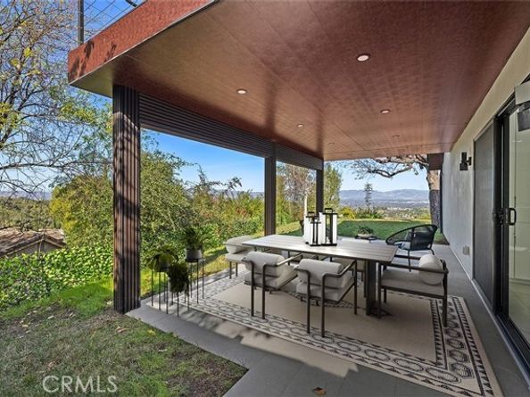20101 Greenbriar, Tarzana (los Angeles) CA 91356