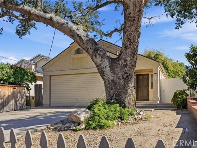 11026 Woodward, Sunland (los Angeles) CA 91040
