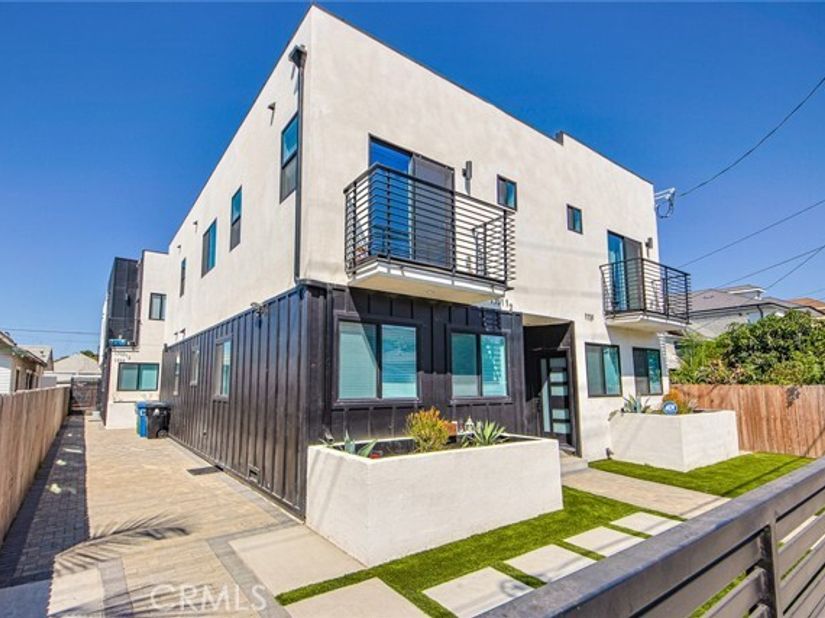 1731 S New Hampshire Avenue, Los Angeles CA 90006