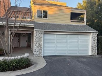 23551 Avenida La Caza