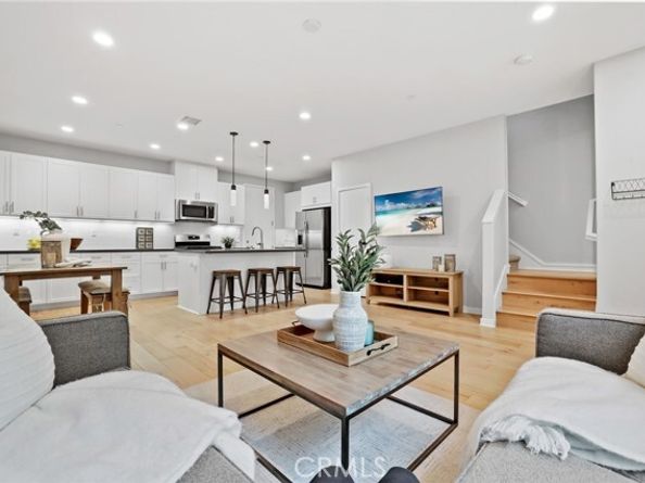 39 Savannah, Lake Forest (el Toro) CA 92630