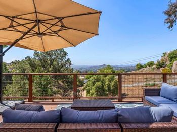 1215 Vista Grande Road