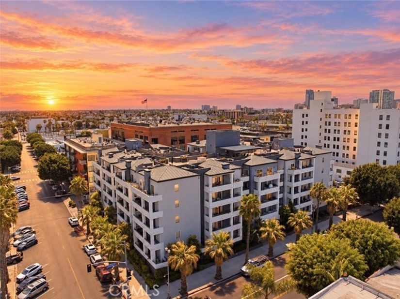 838 Pine 215, Long Beach CA 90813