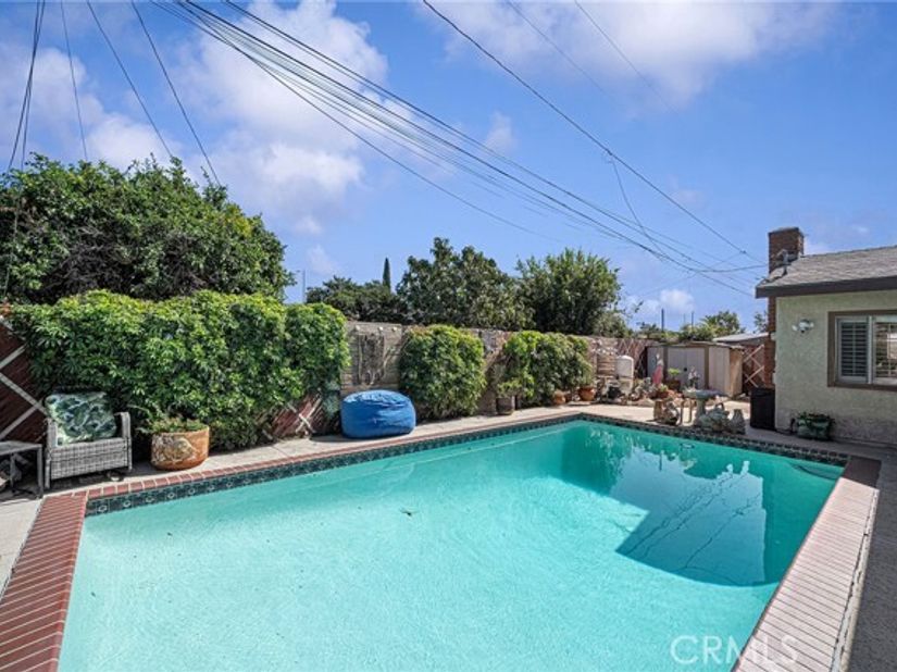 656 Sandy Hook, La Puente CA 91744