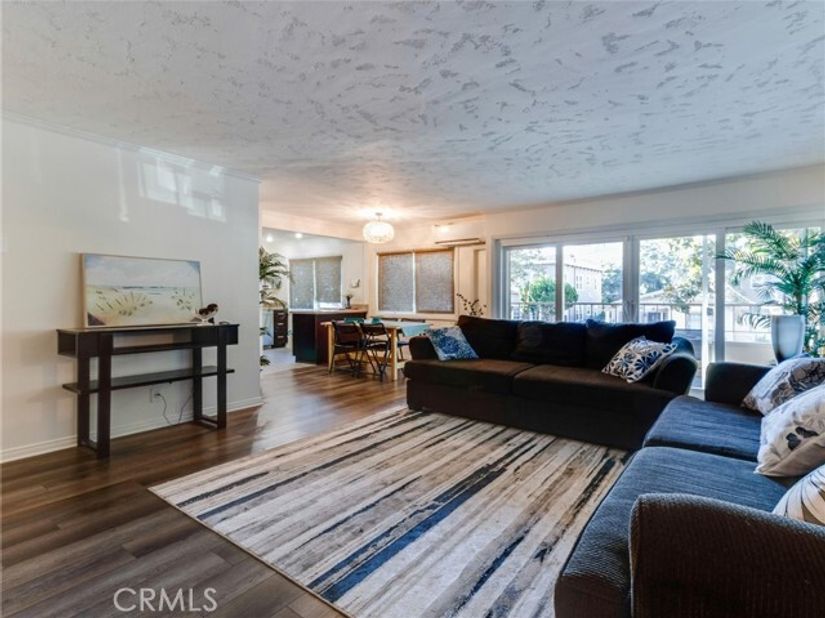 100 Hermosa 1C, Long Beach CA 90802