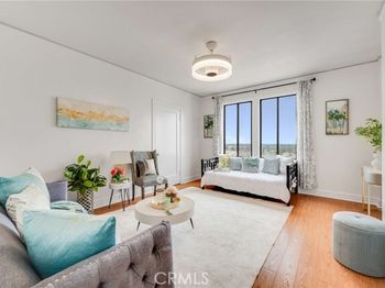 315 W 3rd