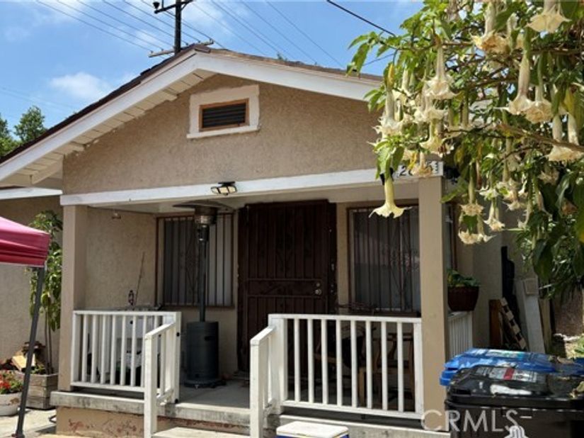 2805 Future Street, Los Angeles CA 90065