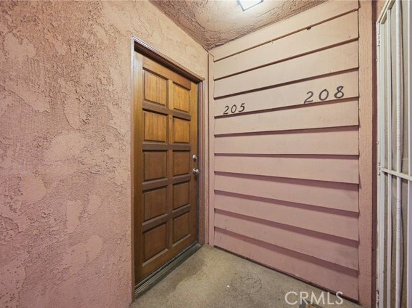 6600 Warner 205, Huntington Beach CA 92647