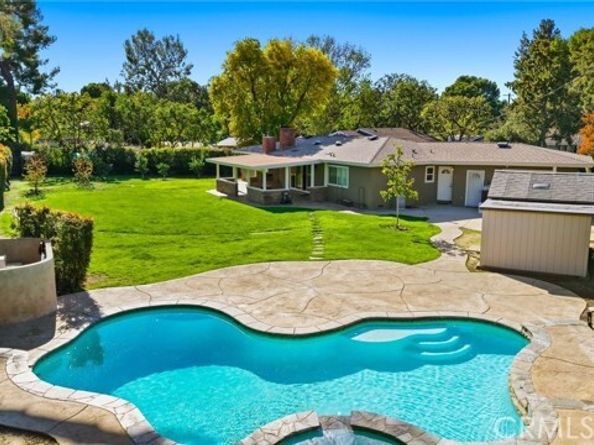 22301 Marilla Street, Chatsworth (los Angeles) CA 91311