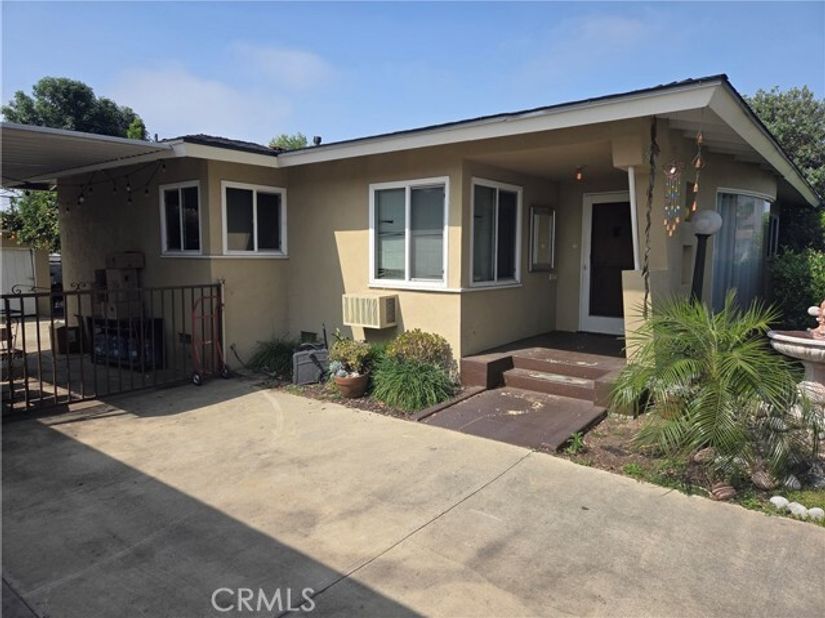 951 W Princeton, Ontario CA 91762