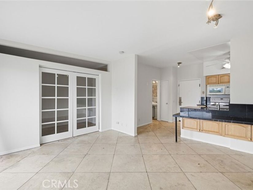 20234 Cantara Street 330, Canoga Park (los Angeles) CA 91306