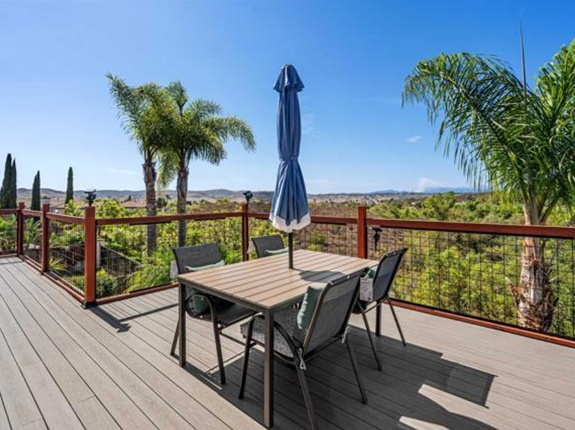 5276 Willow Walk, Oceanside CA 92057