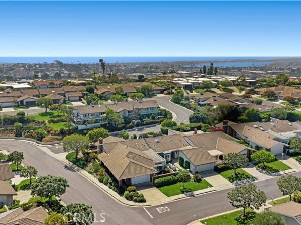 11 Seafaring, Corona Del Mar (newport Beach) CA 92625