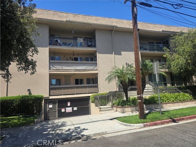 335 N Adams 106, Glendale CA 91206