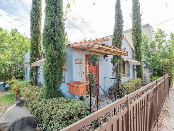 84 100 N Vinedo, Pasadena CA 91107