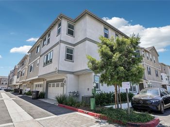 1040 N Anaheim Boulevard