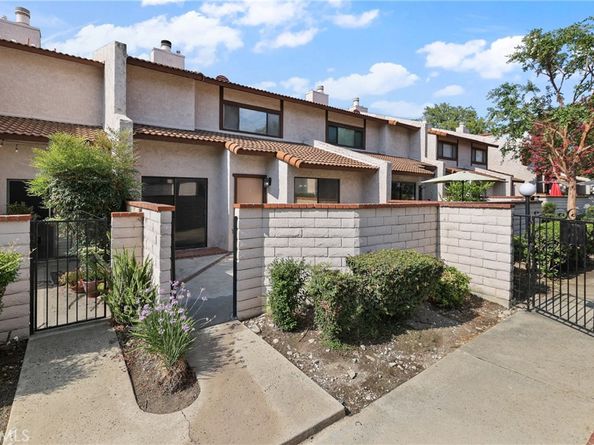 910 N Redding Way F, Upland CA 91786