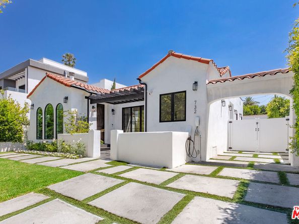 732 N Cherokee Avenue, Los Angeles CA 90038