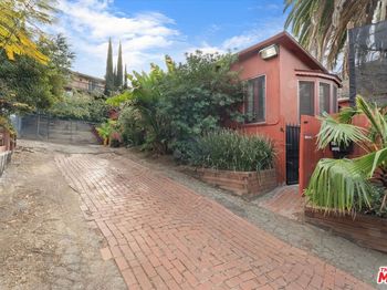 3226 Barham Boulevard