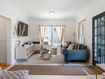 1120 W Edgeware Road