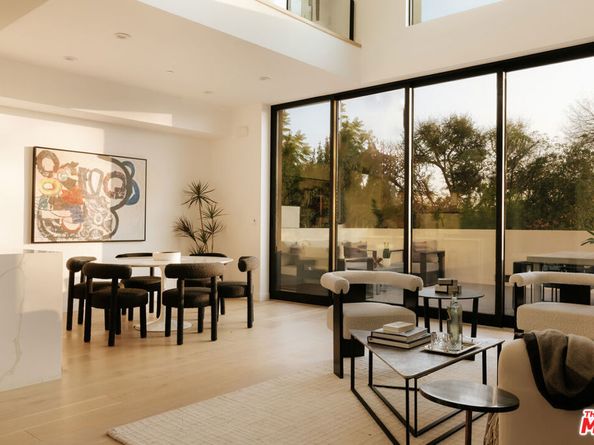 2919 Waverly Drive 106, Los Angeles CA 90039