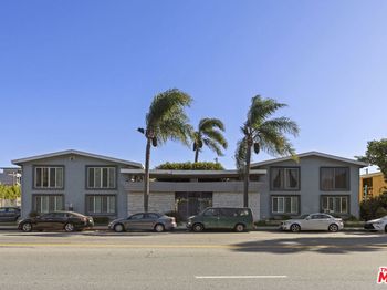 1904 S Robertson Boulevard