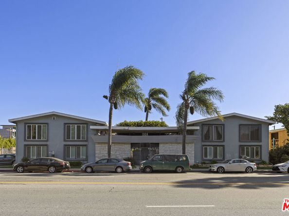 1904 S Robertson Boulevard, Los Angeles CA 90034