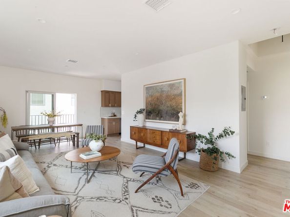 1/2 Bellevue Avenue, Los Angeles CA 90026