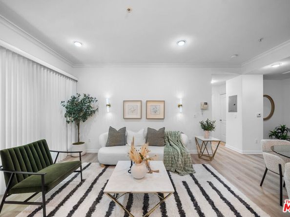 1128 S Serrano Avenue 104, Los Angeles CA 90006