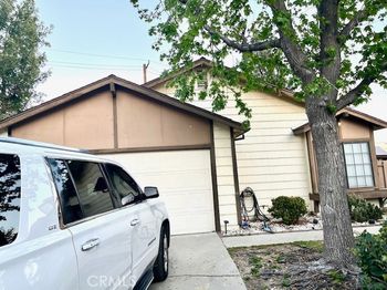 13930 Olive Grove