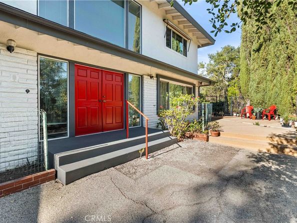 11944 Briarvale Lane, Studio City CA 91604