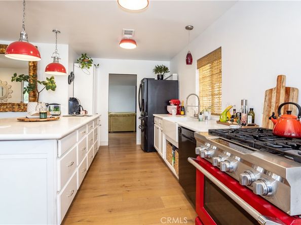 9525 Woodley, North Hills CA 91343