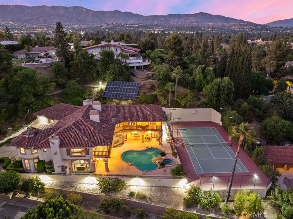 10425 Melvin Avenue, Porter Ranch CA 91326