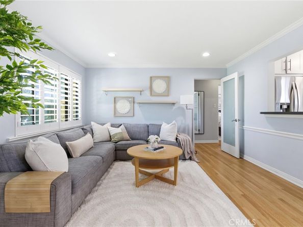 526 N Toluca Park Drive, Burbank CA 91505