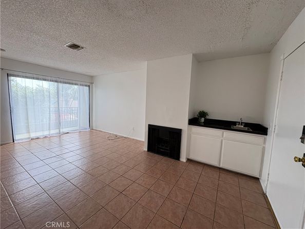 9047 Langdon Avenue 38, North Hills CA 91343