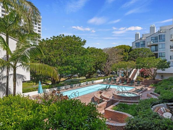2920 Neilson Way 304, Santa Monica CA 90405