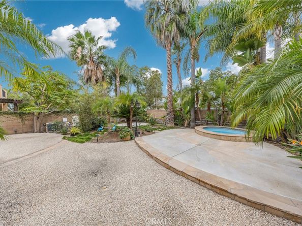 23 Vacaville, Irvine CA 92602