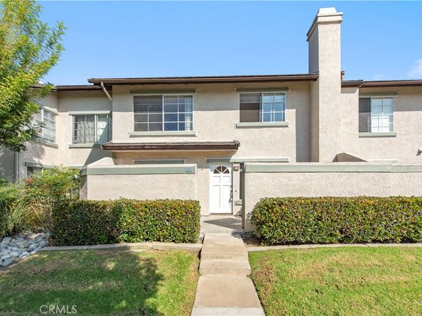 28 Exeter 19, Irvine CA 92612