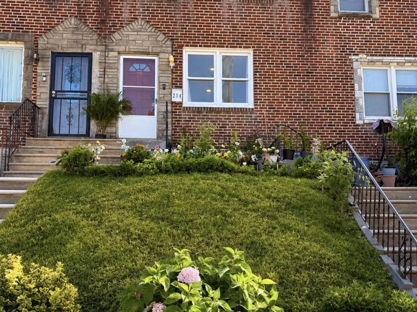 214 Devereaux Avenue, Philadelphia PA 19111