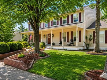 108 Briarwood Court